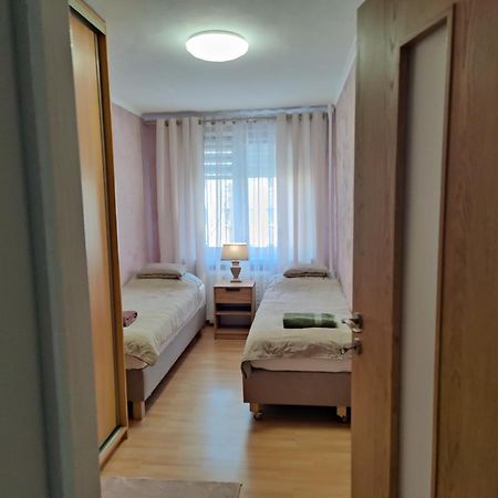 Dwupokojowe Mieszkanie Nowy Dwór Mazowiecki Exterior foto